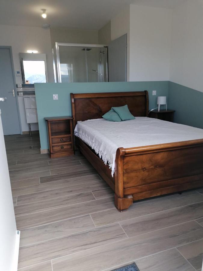 Chambre Vue Lac Av Piscine Prunières Exterior foto